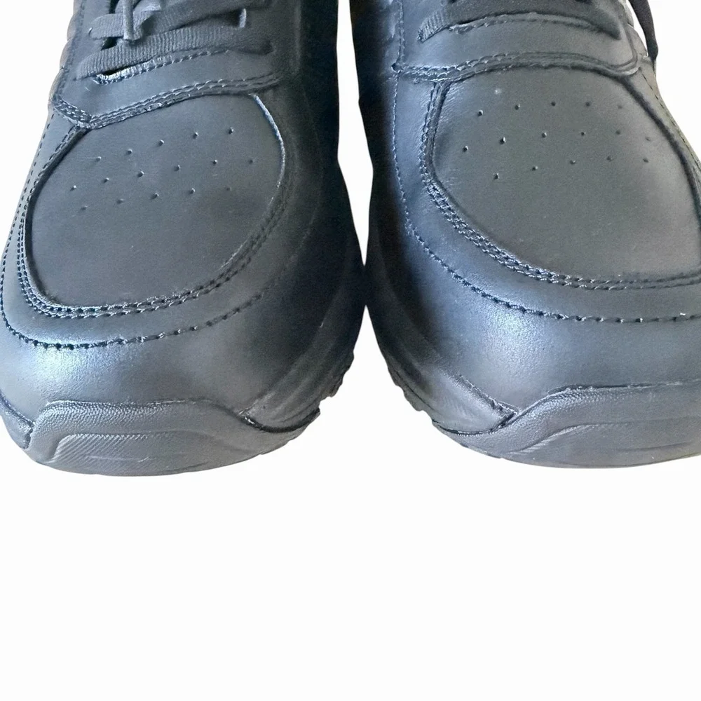 Orthofeet Orthopedic Black 9.5 D Medium Walking Sneakers Shoes -Missing Insoles